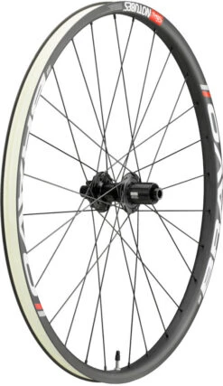 Notubes ZTR Bravo Team Disc 6-Loch 27,5" Carbon Laufradsatz 12 Notubes ZTR Bravo Team Disc 6-Loch 27,5" Carbon Laufradsatz -Bicicleta Verkäufe 2024 169651
