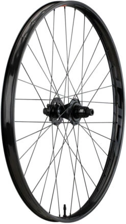 ZIPP 3ZERO MOTO ZM2 Carbon Disc 6-Loch Boost 27,5" Laufradsatz 11 ZIPP 3ZERO MOTO ZM2 Carbon Disc 6-Loch Boost 27,5" Laufradsatz -Bicicleta Verkäufe 2024 384511