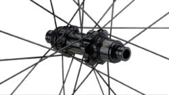 Forty Five Disc Center Lock Carbon 28" Laufradsatz -Bicicleta Verkäufe 2024 386758