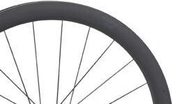 Forty Five Disc Center Lock Carbon 28" Laufradsatz -Bicicleta Verkäufe 2024 386759