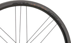 Campagnolo® Bora Ultra WTO 33 Carbon Disc Center Lock 28" Laufradsatz -Bicicleta Verkäufe 2024 435855