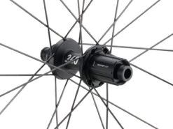 Dt-swiss ERC 1400 DICUT 35 Carbon Disc Center Lock 27,5" Laufradsatz 13 Dt-swiss ERC 1400 DICUT 35 Carbon Disc Center Lock 27,5" Laufradsatz -Bicicleta Verkäufe 2024 494642